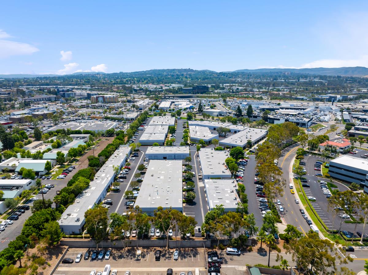 1,520 SF Industrial Space in Irvine, CA Photo